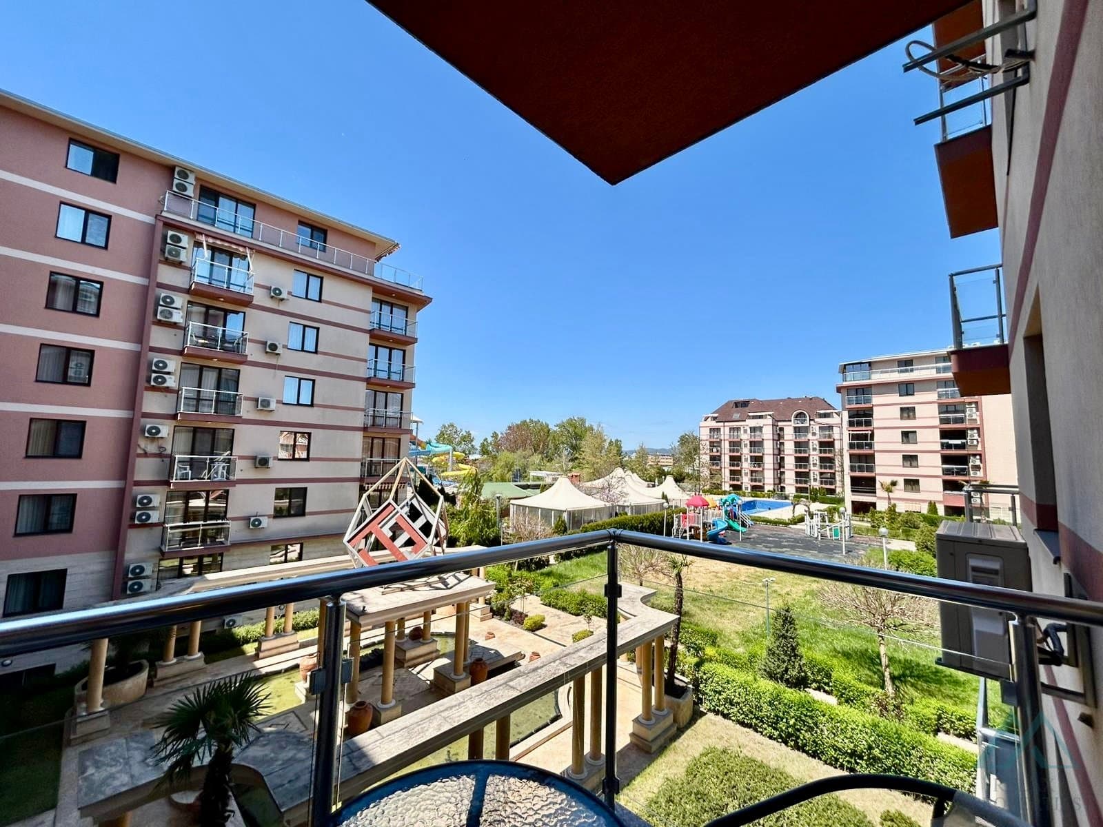 Skvělá cena! Apartmán s výhledem na bazén v Tarsis Club & SPA, Slunečné pobřeží - 3