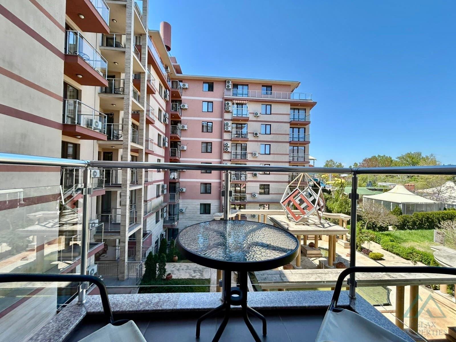 Skvělá cena! Apartmán s výhledem na bazén v Tarsis Club & SPA, Slunečné pobřeží - 4