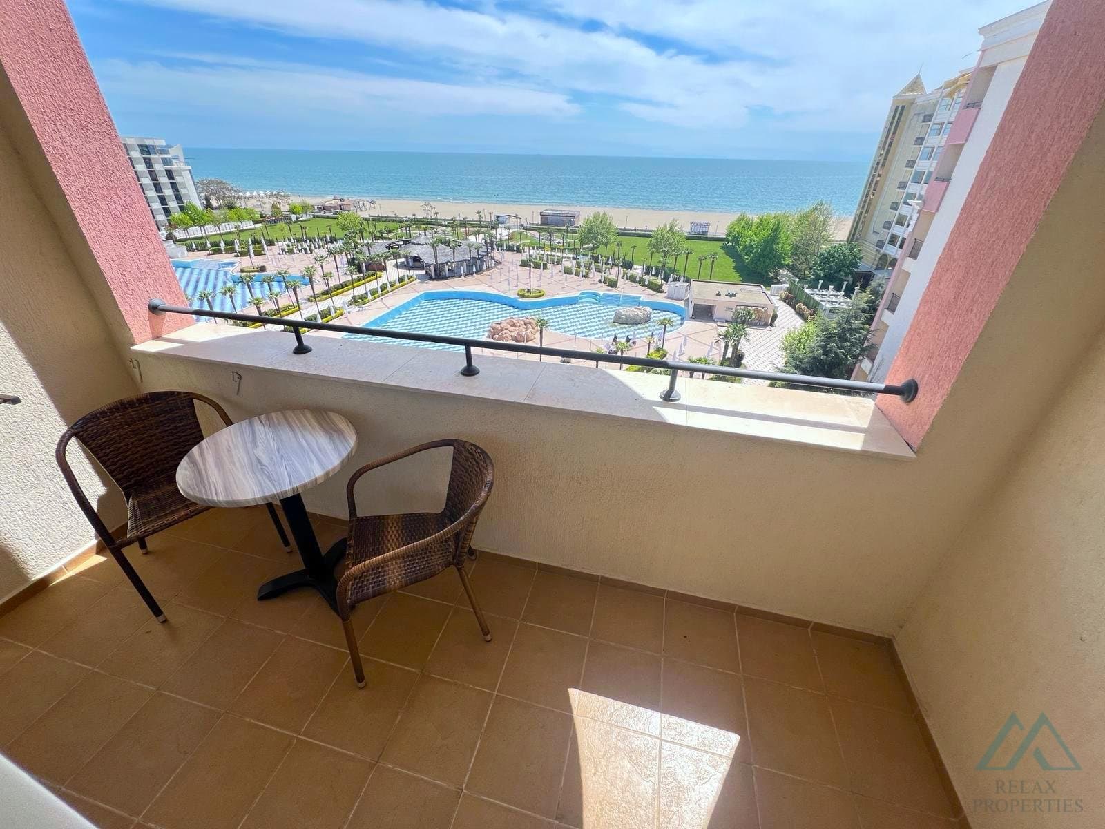 2+kk apartmán s výhledem na moře, přímo v první linii u moře, 4* DIT Majestic Beach Resort, Slunečné pobřeží - 1