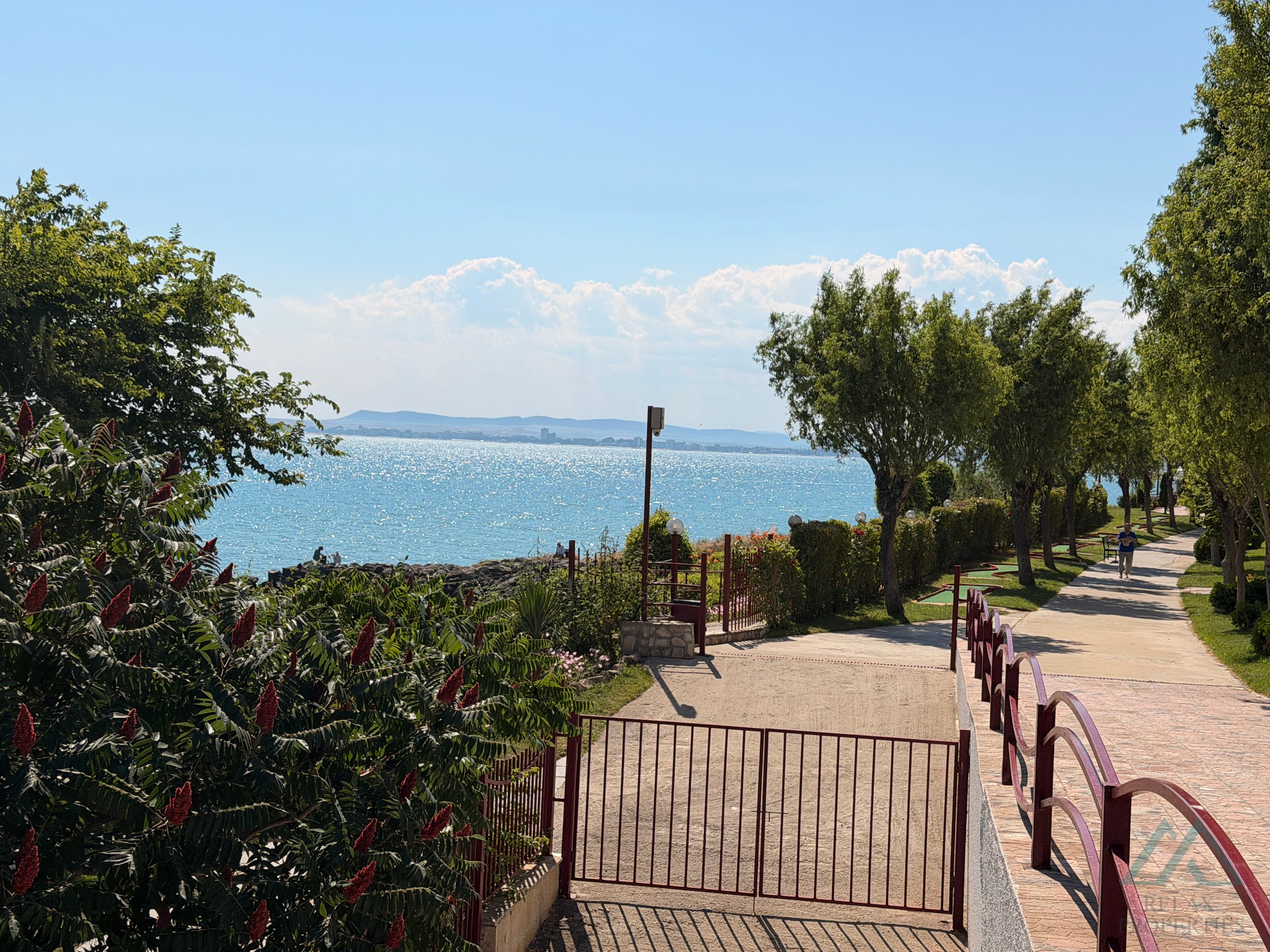 2+kk apartmán s nádherným výhledem na moře v komplexu Marina View Fort, 50 m od moře, Sveti Vlas, Bulharsko - 5