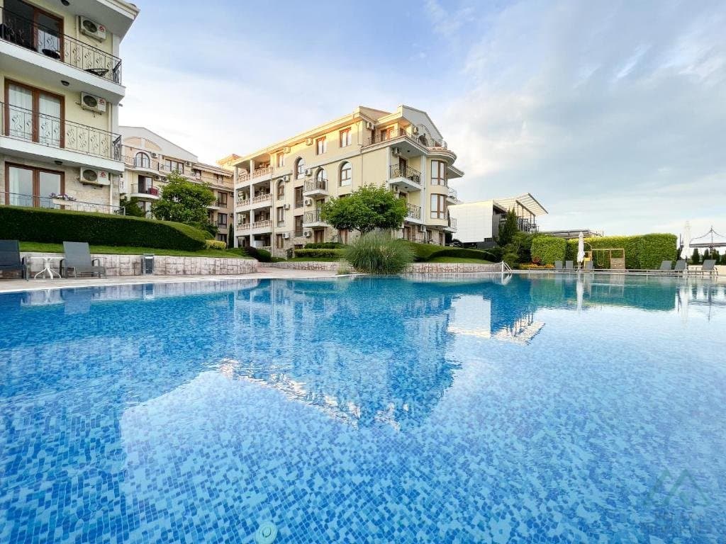 Krásný studiový apartmán v první linii u moře, luxusní komplex Royal Bay, Sveti Vlas, Bulharsko - 5